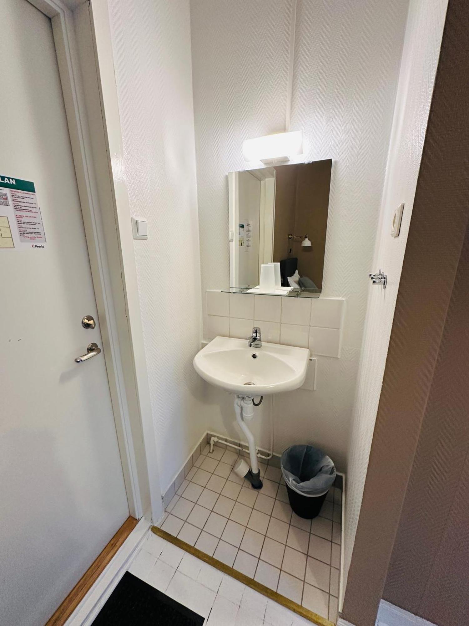 Vattengraendens Vandrarhem & Hotel Norrköping Zimmer foto